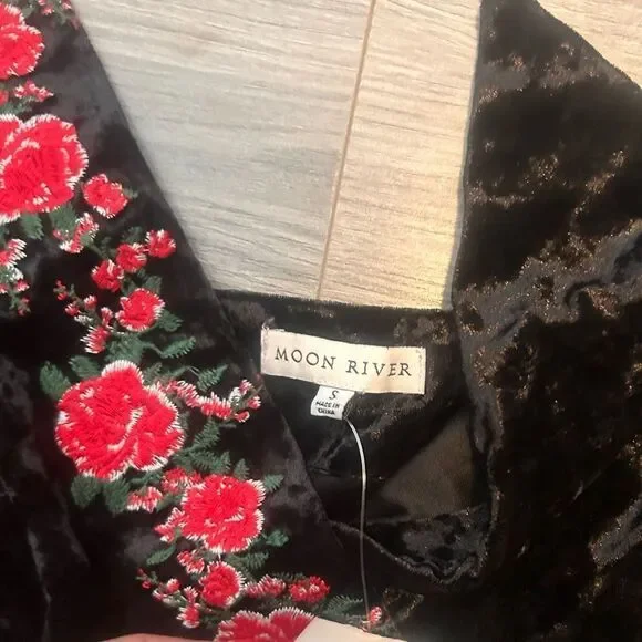 NWT black floral embroidered dress - Picture 4 of 5